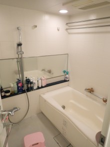 お掃除ラクラク機能が強力な味方!いつもピカピカのTOTOの浴室 港区K様邸 before15